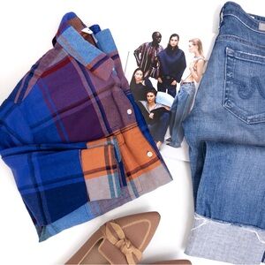 Old Navy . The Boyfriend Shirt Flannel Plaid Button Down